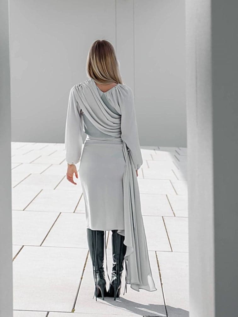 Asymmetrical raglan panel blouse - grey & blue